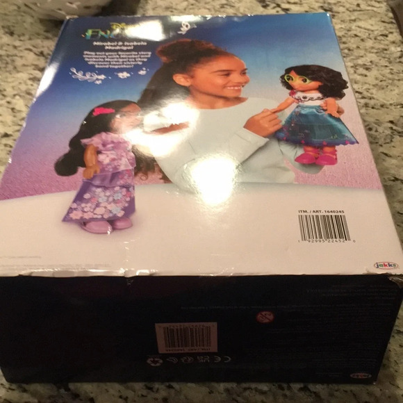 Disney ENCANTO Mirabel & Isabela Madrigal 14" Articulating Doll New - Picture 3 of 4